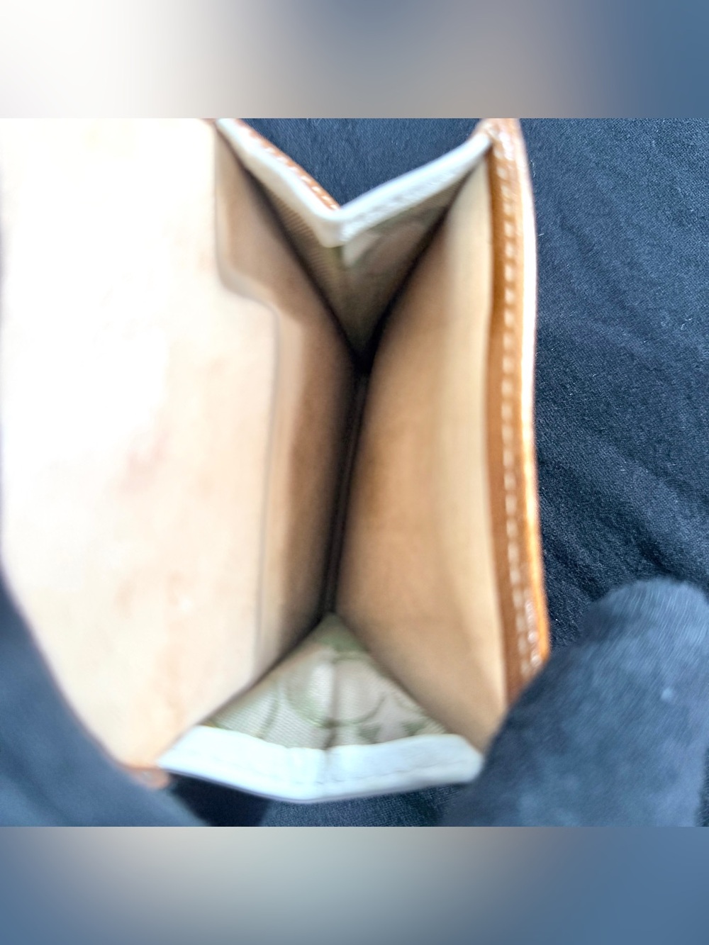Coach White Leather Small Wallet Snap Tri Fold Buckle Clutch Brown Leather Trim - Picture 8 of 9